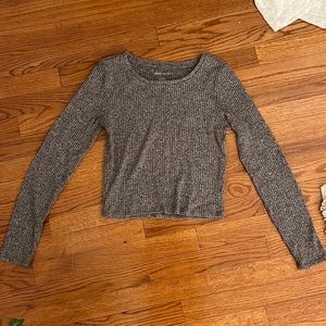 Gray American Eagle Long Sleeve Top size small